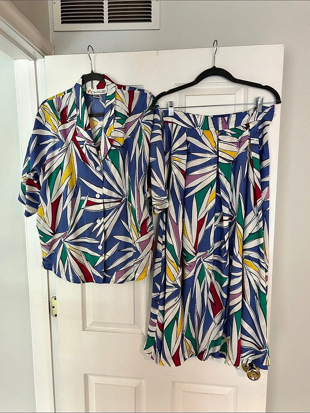 Vintage CHAUS Abstract Print Blouse Skirt Set Like New
